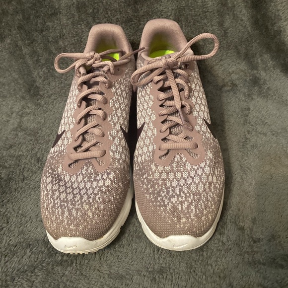 sneakers - Picture 3 of 3